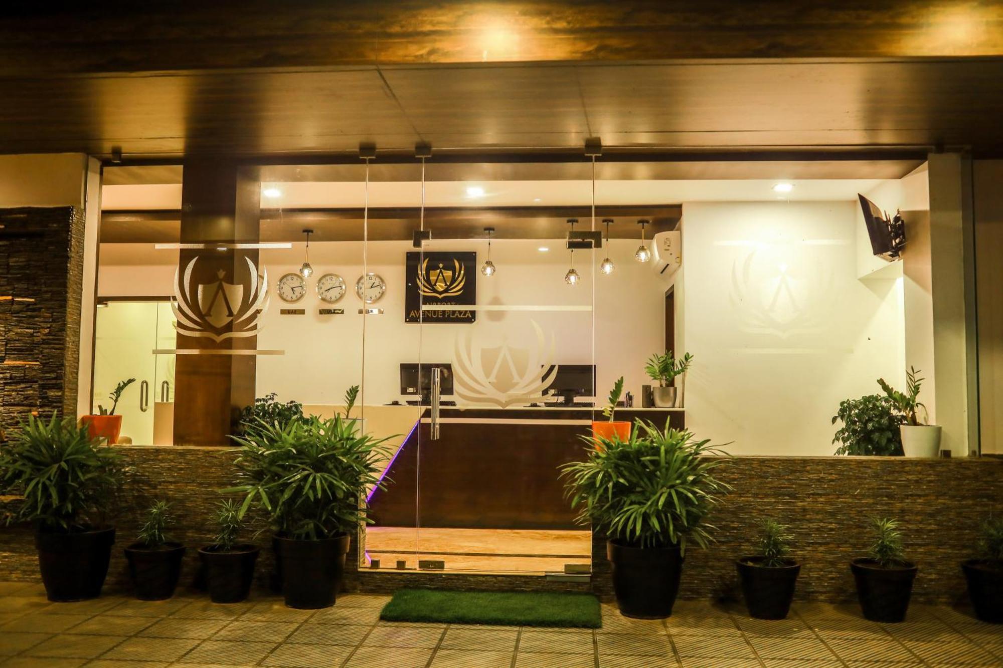 Hotel Airport Avenue Plaza à Nedumbassery Extérieur photo