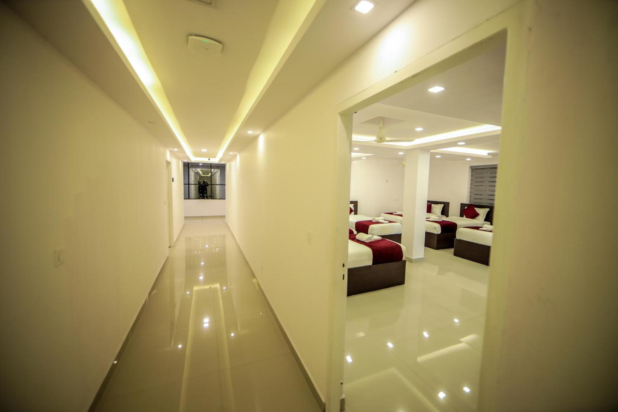Hotel Airport Avenue Plaza à Nedumbassery Extérieur photo