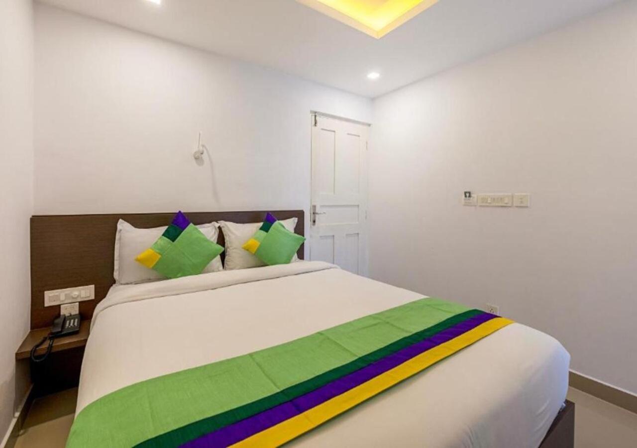 Hotel Airport Avenue Plaza à Nedumbassery Extérieur photo